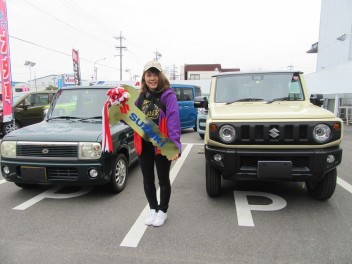 【この車を選んだ決め手は？】デザイン・色・装備・・・全てが気に入りました！！